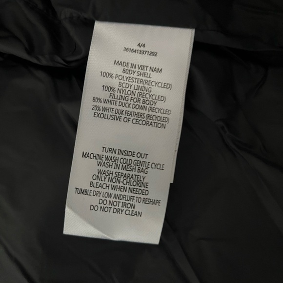 Polo by Ralph Lauren Black Puffer Vest - Picture 4 of 4